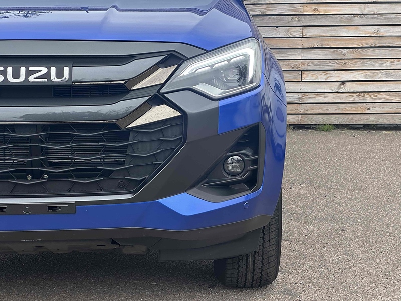 Isuzu D-Max V-Cross Dcb - U8853