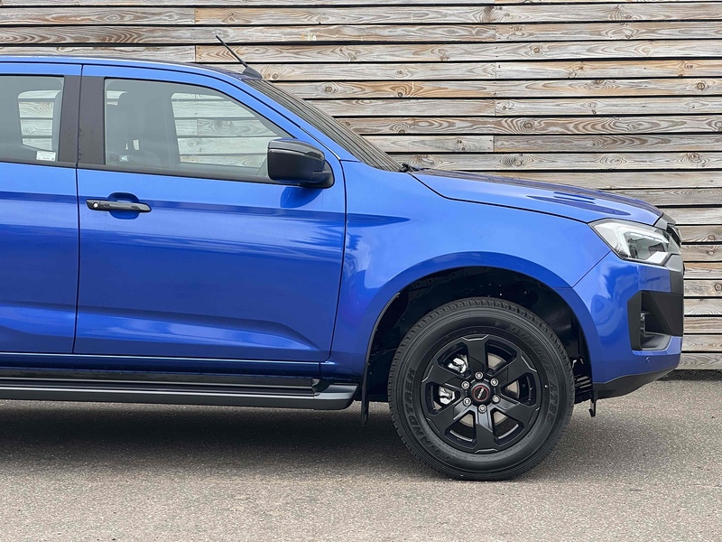 Isuzu D-Max V-Cross Dcb - U8853