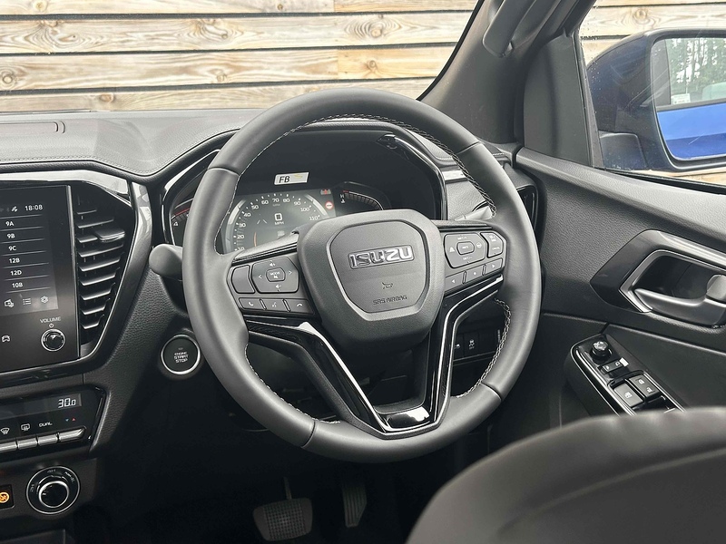 Isuzu D-Max V-Cross Dcb - U8853