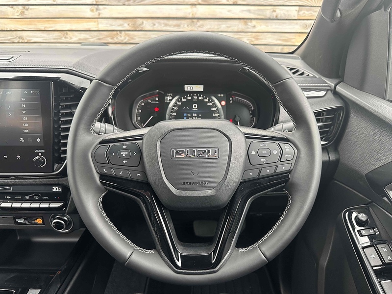 Isuzu D-Max V-Cross Dcb - U8853