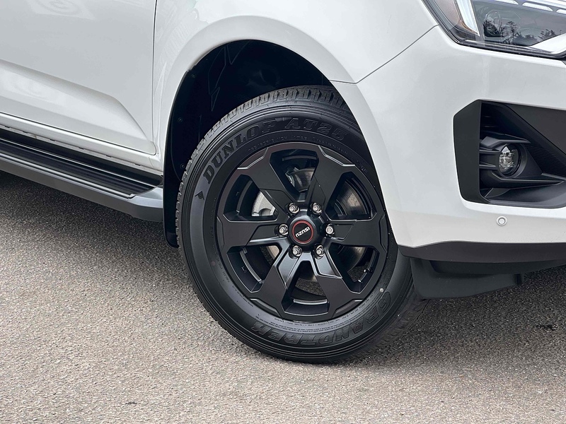 Isuzu D-Max V-Cross Dcb - U8854