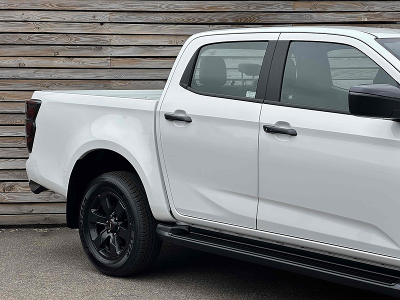 Isuzu D-Max V-Cross Dcb - U8854