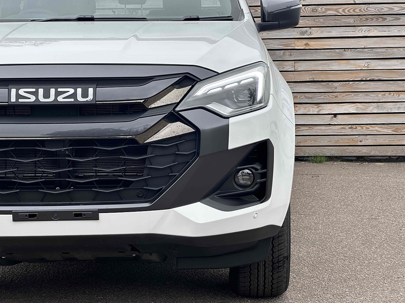 Isuzu D-Max V-Cross Dcb - U8854