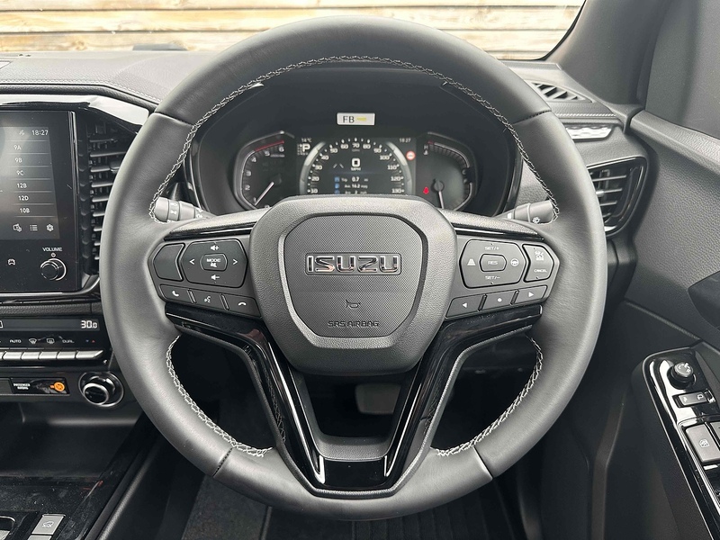 Isuzu D-Max V-Cross Dcb - U8854