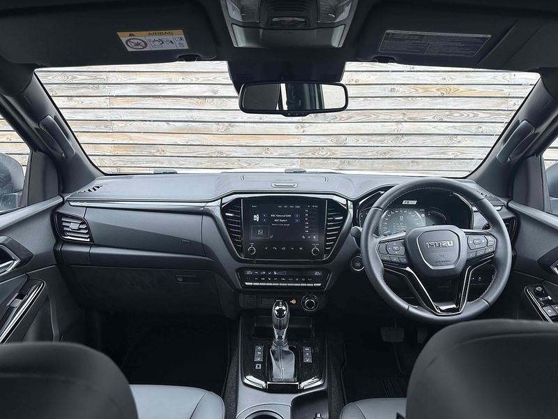 Isuzu D-Max V-Cross Dcb - U8854