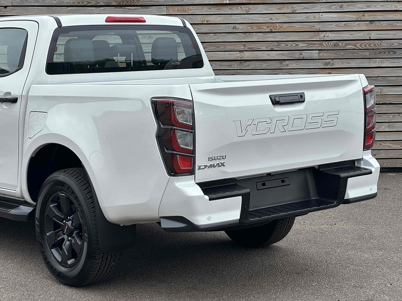 Isuzu D-Max V-Cross Dcb - U8854