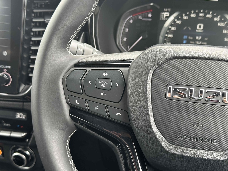 Isuzu D-Max V-Cross Dcb - U8854