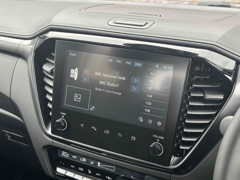 Isuzu D-Max V-Cross Dcb - U8854