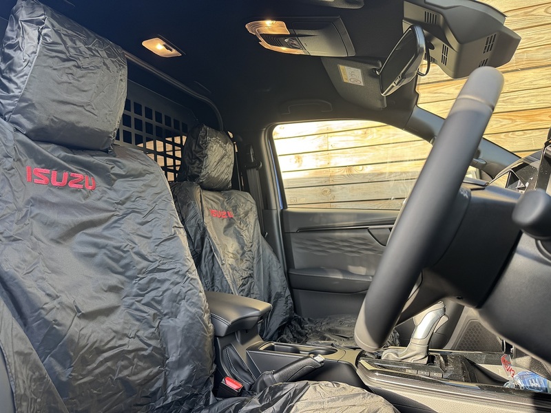 Isuzu D-Max V-Cross Dcb Commercial - N835