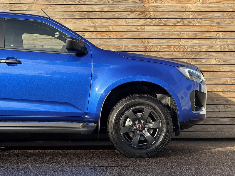 Isuzu D-Max V-Cross Dcb Commercial - N835