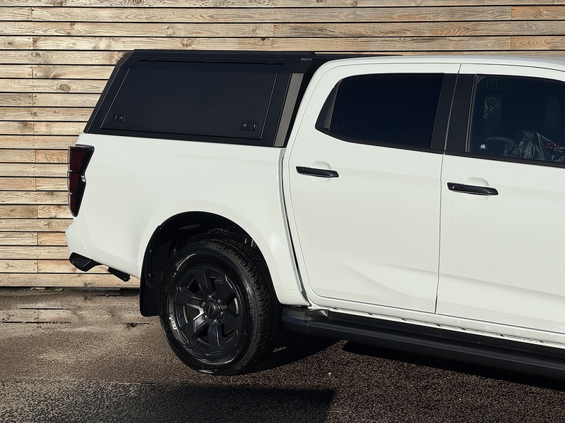 Isuzu D-Max V-Cross Dcb Commercial - U8843