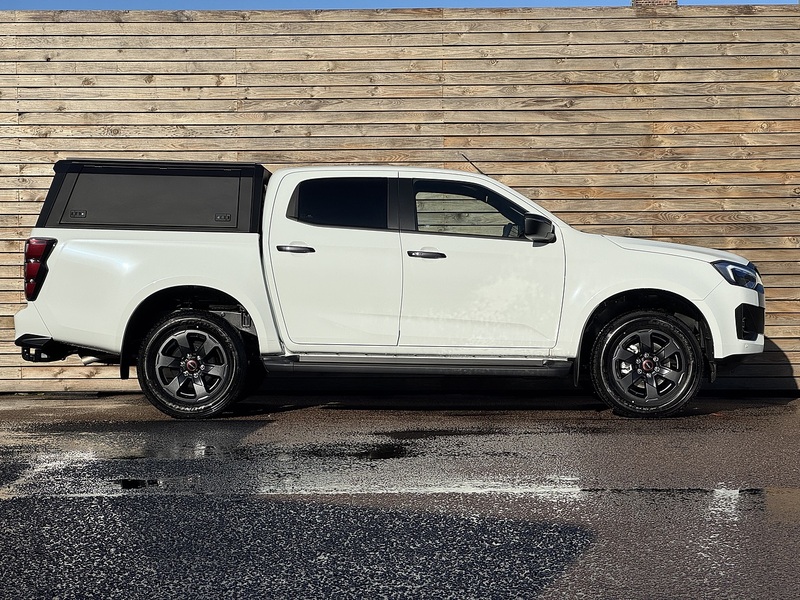 Isuzu D-Max V-Cross Dcb Commercial - U8843