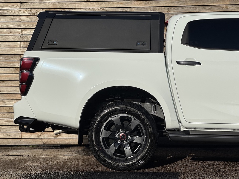 Isuzu D-Max V-Cross Dcb Commercial - U8843