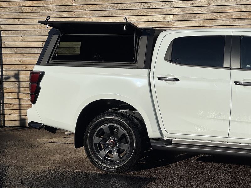 Isuzu D-Max V-Cross Dcb Commercial - U8843