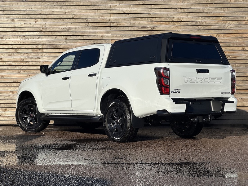 Isuzu D-Max V-Cross Dcb Commercial - U8843