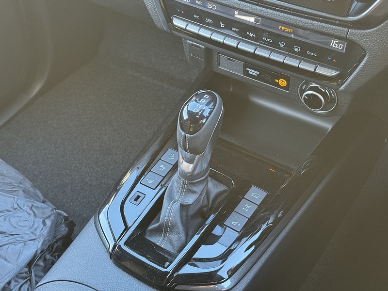 Isuzu D-Max V-Cross Dcb Commercial - U8843