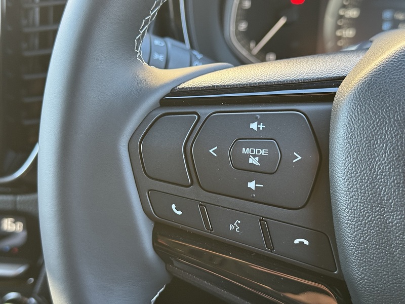 Isuzu D-Max V-Cross Dcb Commercial - U8843