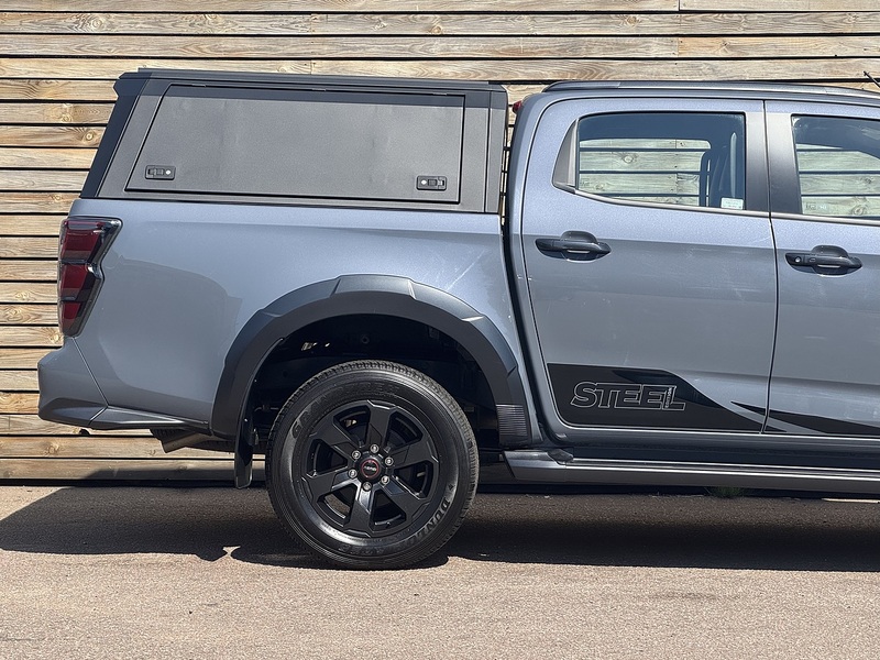 Isuzu D-Max V-Cross STEEL Auto - N856