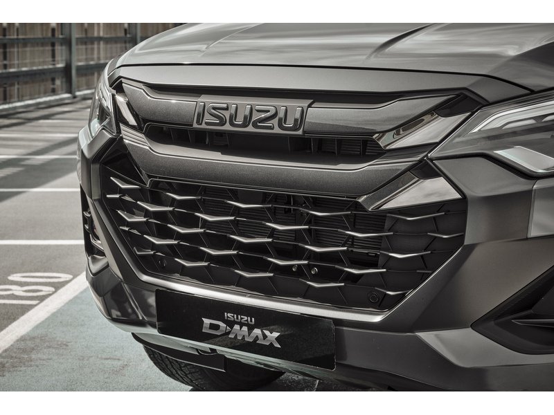 Isuzu D-Max V-Cross STEEL Auto - N856