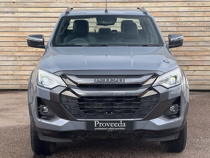 Isuzu D-Max V-Cross STEEL Auto - N856