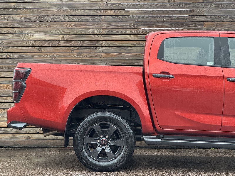 Isuzu D-Max V-Cross Dcb - N858