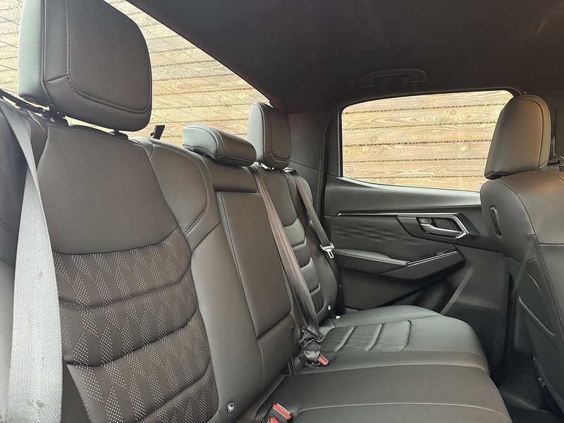 Isuzu D-Max V-Cross Dcb - N858