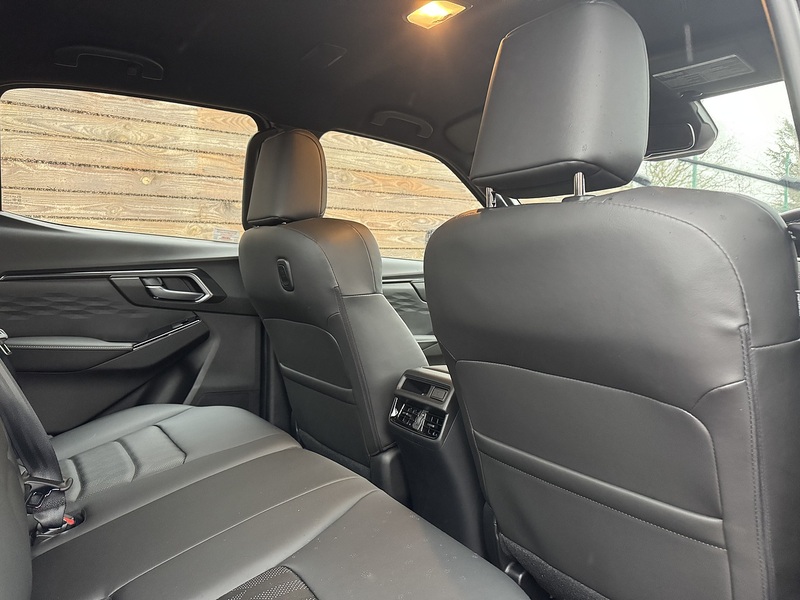 Isuzu D-Max V-Cross Dcb - N858