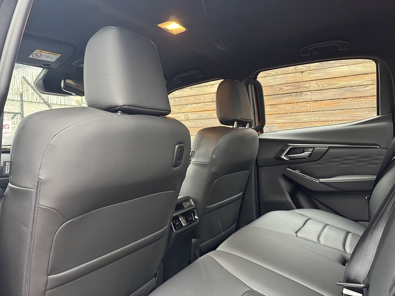 Isuzu D-Max V-Cross Dcb - N858