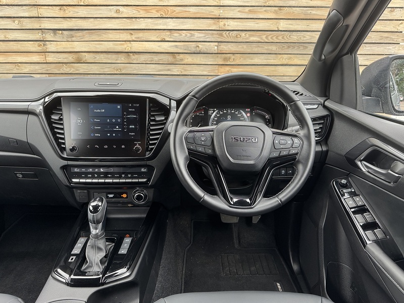 Isuzu D-Max V-Cross Dcb - N861