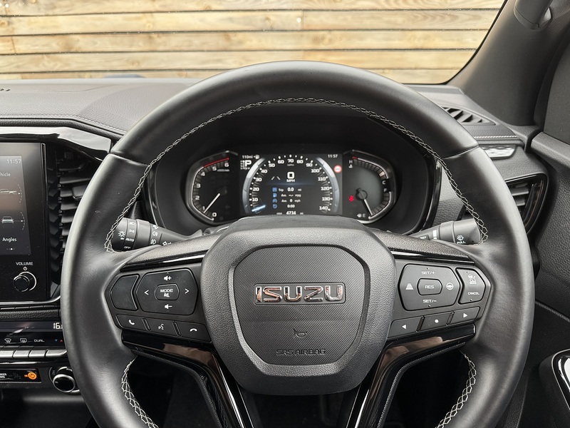 Isuzu D-Max V-Cross Dcb - N861