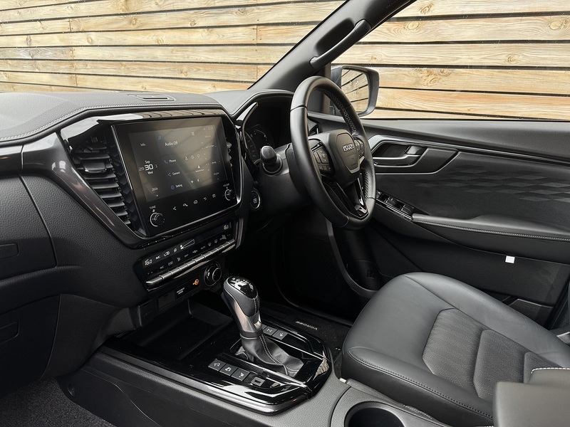 Isuzu D-Max V-Cross Dcb - N861