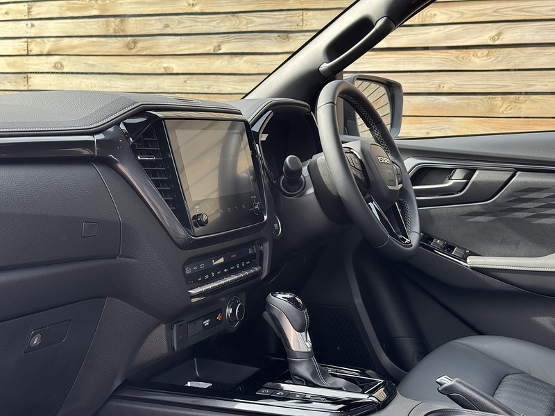 Isuzu D-Max V-Cross Dcb - N861