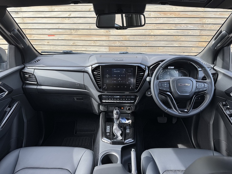 Isuzu D-Max V-Cross Dcb - N861