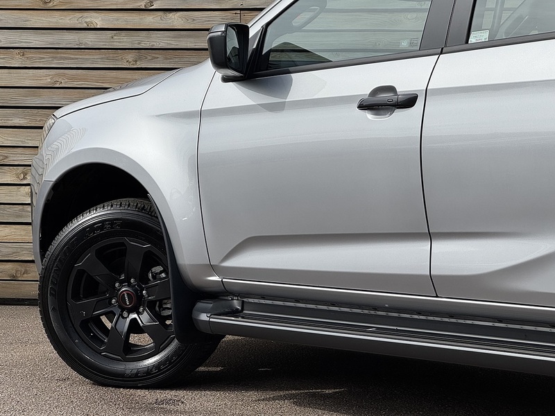 Isuzu D-Max V-Cross Dcb - N861