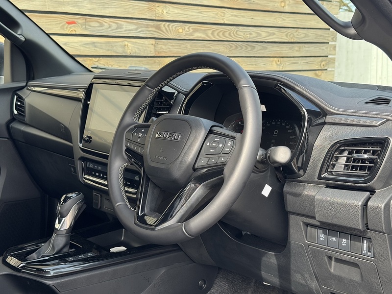 Isuzu D-Max V-Cross Dcb - N861