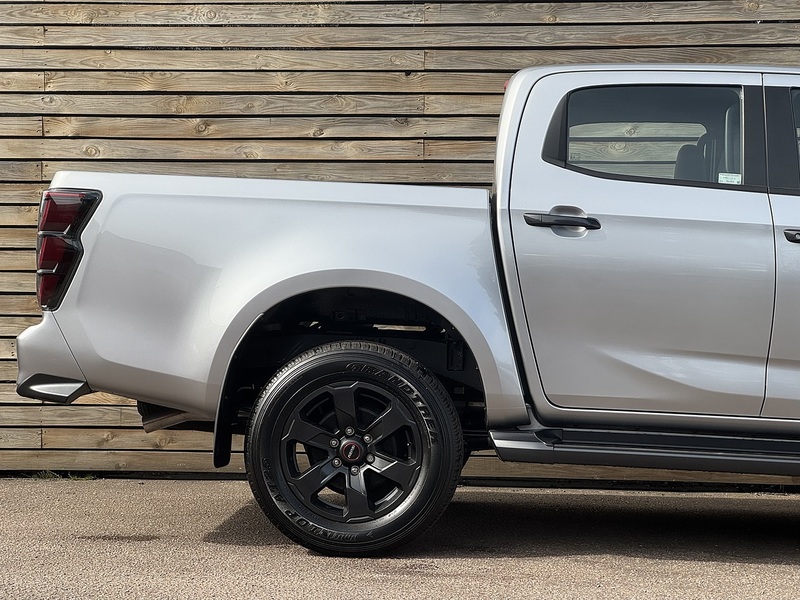 Isuzu D-Max V-Cross Dcb - N861