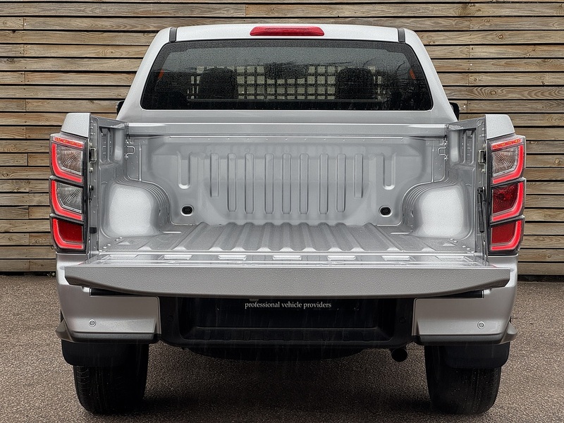 Isuzu D-Max 2026'76 DL40 D/C Commercial Auto | Brand new | 5yr warranty | 2.2 New model - N906