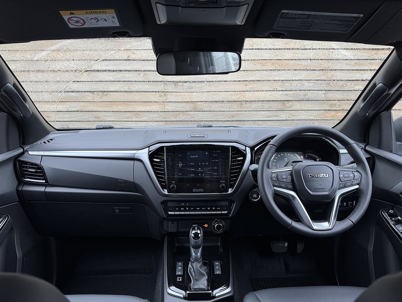 Isuzu D-Max 2026'76 DL40 D/C Commercial Auto | Brand new | 5yr warranty | 2.2 New model - N906