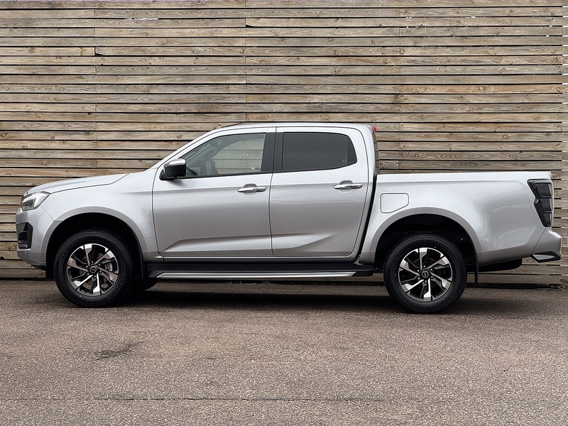 Isuzu D-Max 2026'76 DL40 D/C Commercial Auto | Brand new | 5yr warranty | 2.2 New model - N906