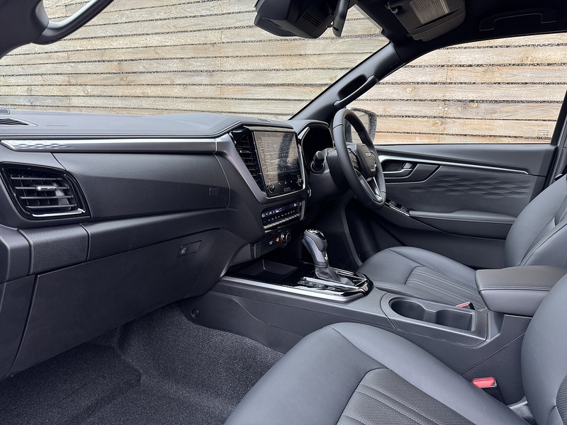 Isuzu D-Max 2026'76 DL40 D/C Commercial Auto | Brand new | 5yr warranty | 2.2 New model - N906