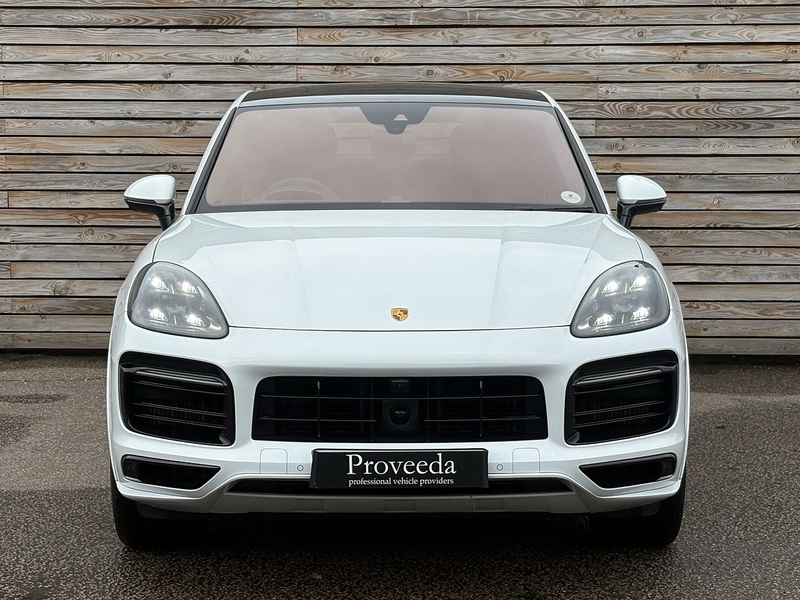Porsche Cayenne 2023'23 T V8 GTS | Sport Chrono Pack | BOSE Surround Sound - U8648
