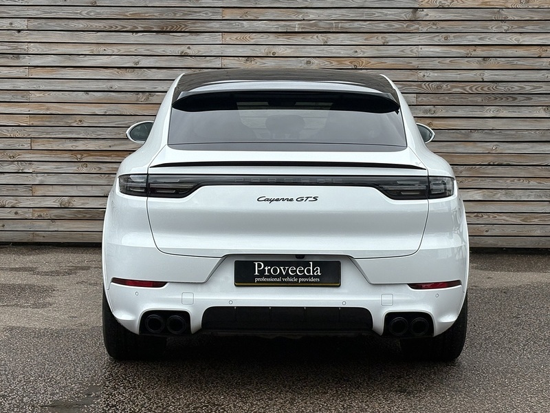 Porsche Cayenne 2023'23 T V8 GTS | Sport Chrono Pack | BOSE Surround Sound - U8648