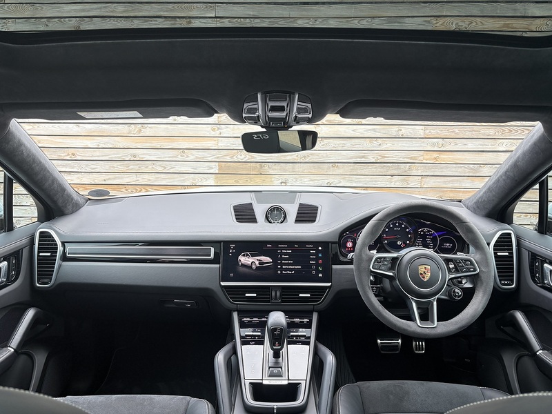 Porsche Cayenne 2023'23 T V8 GTS | Sport Chrono Pack | BOSE Surround Sound - U8648