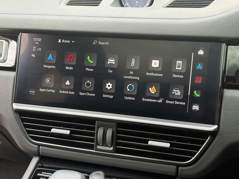 Porsche Cayenne 2023'23 T V8 GTS | Sport Chrono Pack | BOSE Surround Sound - U8648