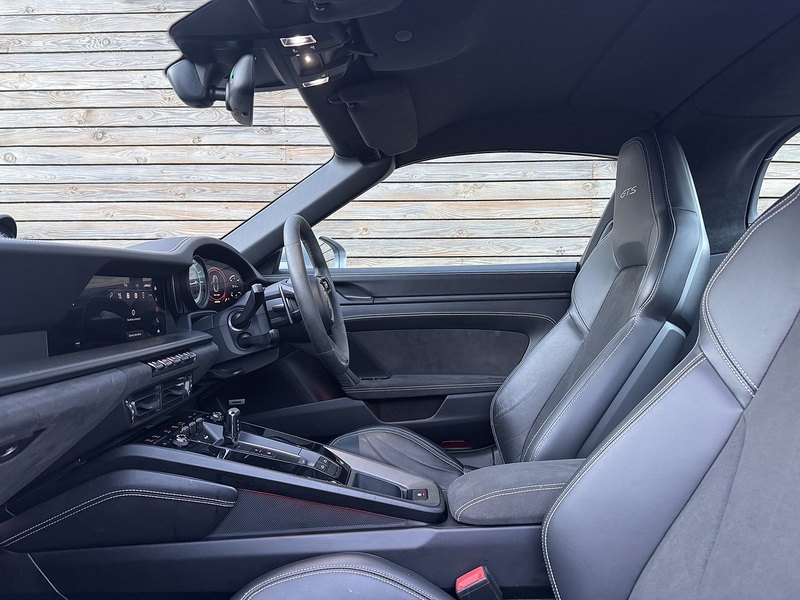 Porsche 911 2022'22 992 Targa GTS 4  | GTS Interior Pack | Bose - U8706