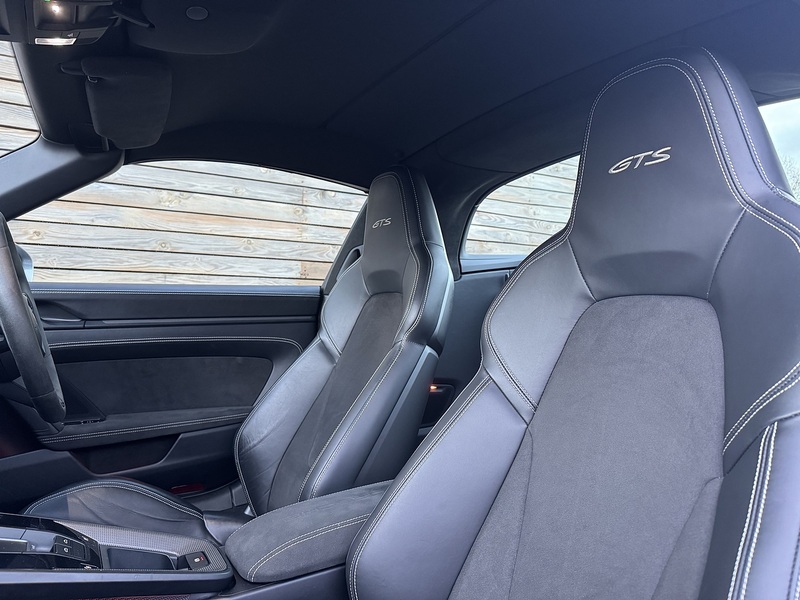 Porsche 911 2022'22 992 Targa GTS 4  | GTS Interior Pack | Bose - U8706