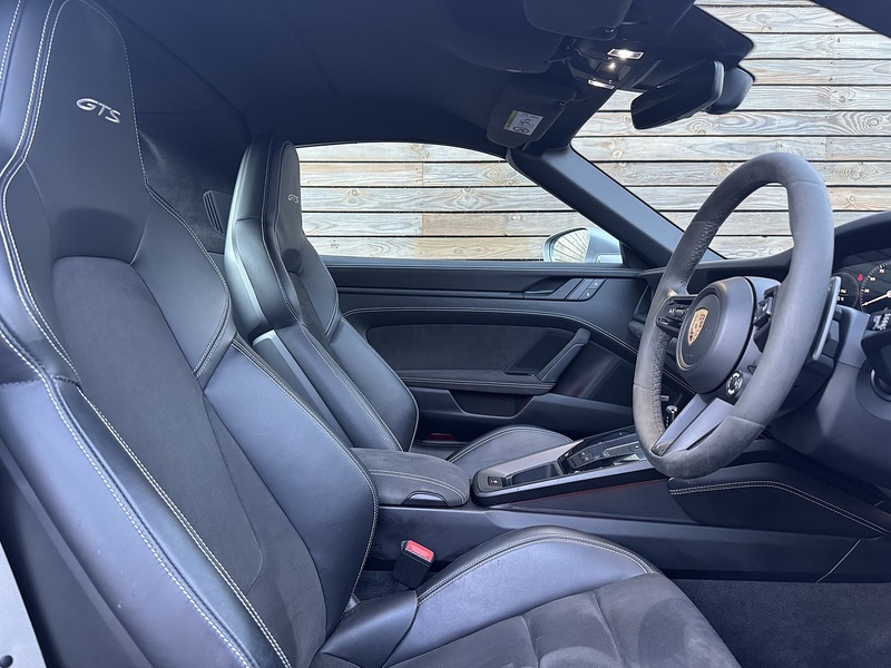 Porsche 911 2022'22 992 Targa GTS 4  | GTS Interior Pack | Bose - U8706