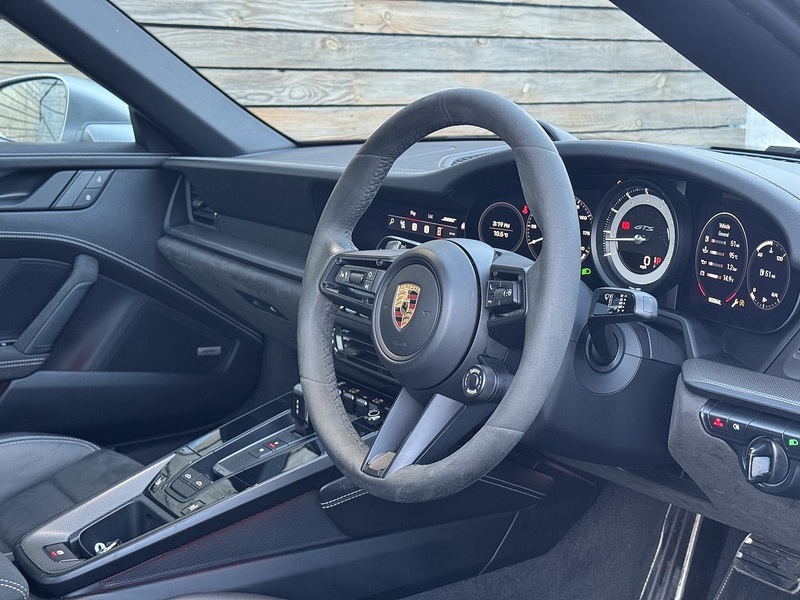 Porsche 911 2022'22 992 Targa GTS 4  | GTS Interior Pack | Bose - U8706