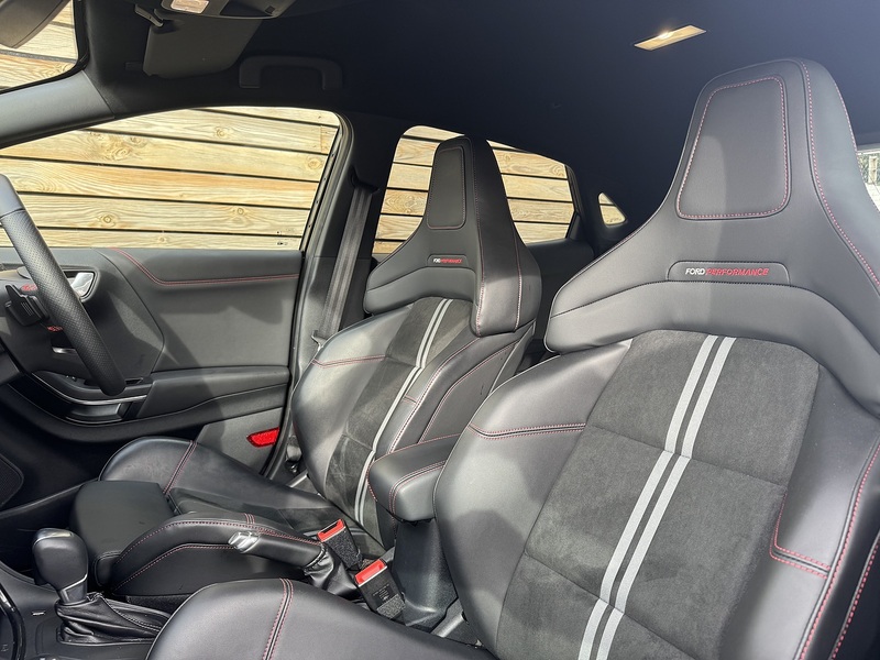 Ford Puma 2023'73 T EcoBoost MHEV ST | Heated Steering Wheel - U8760