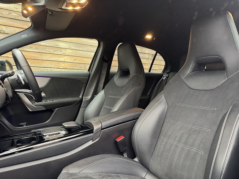 Mercedes-Benz A Class 2022'22 A180 AMG Line Edition | Ambient Lighting - U8763